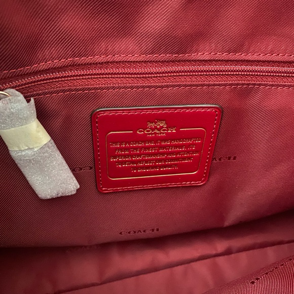 “GREAT HOLIDAY GIFT”🎁 🎁🎁🎁🎁🎁🎁🎁🎁🎁Suede black cherry Coach bag - Picture 5 of 5